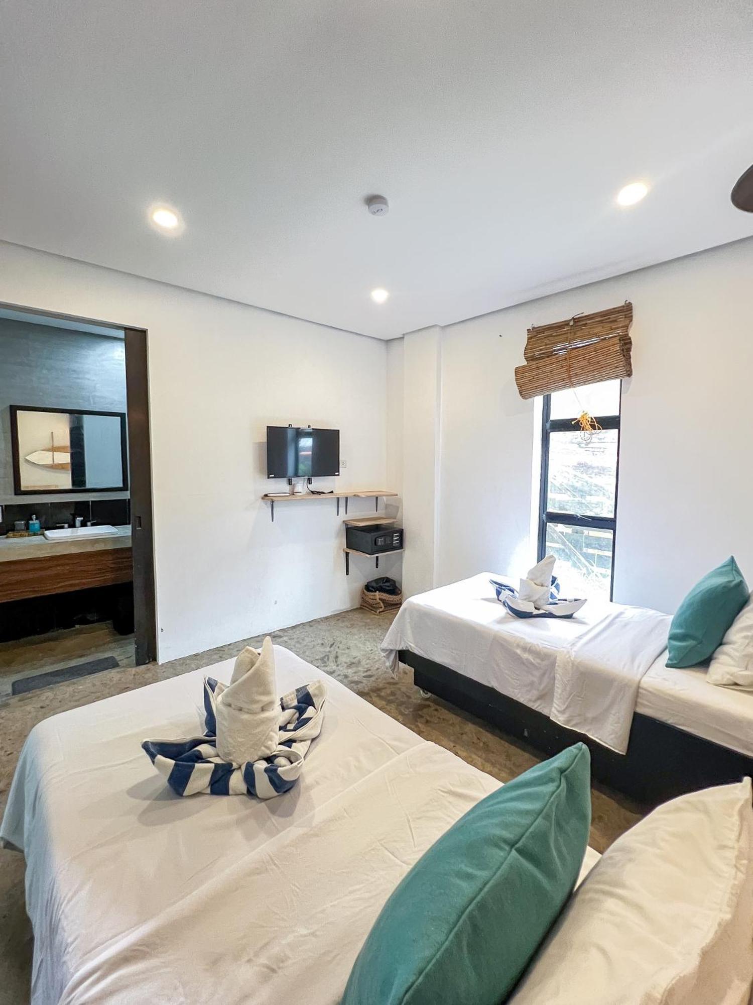 Siargao Bed And Brewery 호텔 제너럴 루나 외부 사진