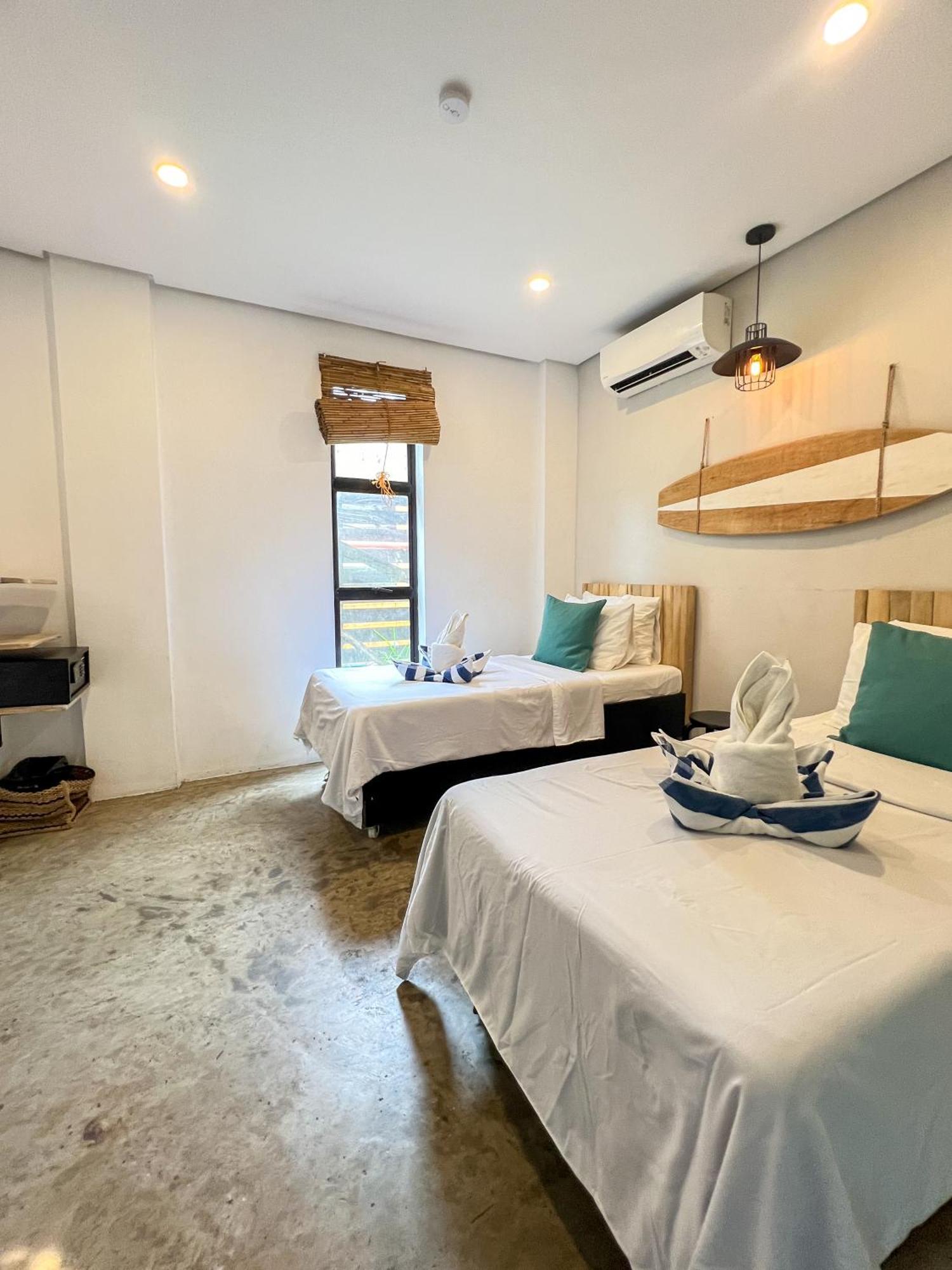 Siargao Bed And Brewery 호텔 제너럴 루나 외부 사진